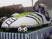 Le char Princier concocté par le FCM en tête du cortège !
